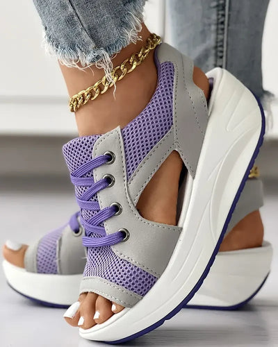 Elisa - Muffin sandals with contrasting inserts and lace-up cutouts