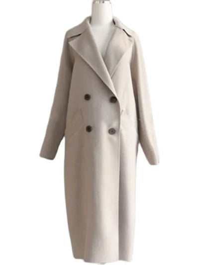Elegant loose coat with minimalist design