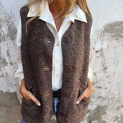 Lightweight and warm women's vest, ideal for everyday use