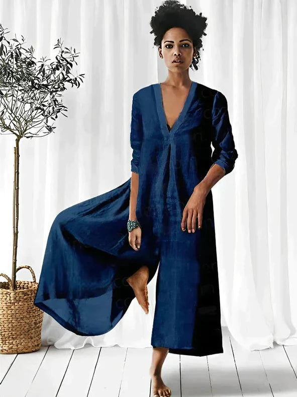 Elegant and distinctive jumpsuit with casual and sophisticated style