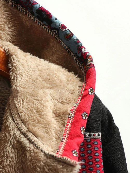 Women's hooded coat with pockets: comfort and style with a print