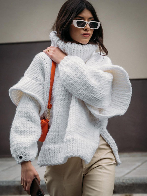 Elegant long-sleeved oversized sweater for cold weather
