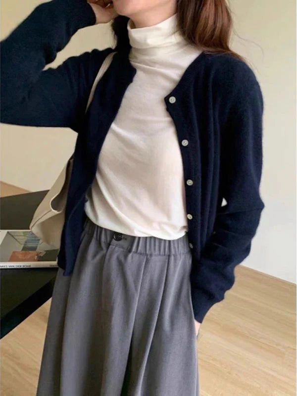 Round neck cardigan with layered effect
