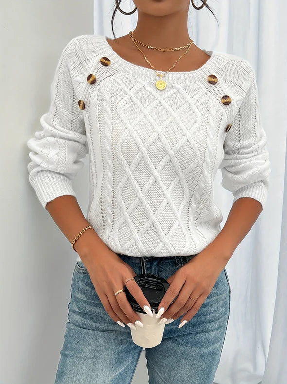 Elegant sweater for a sophisticated winter style