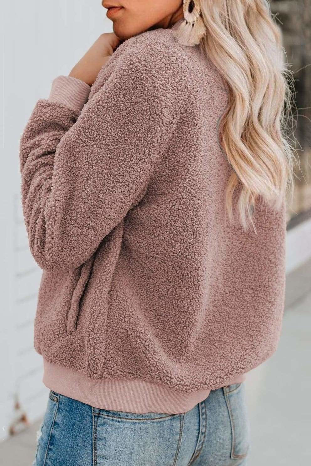 Warm Teddy-style bomber jacket: comfort and style in one