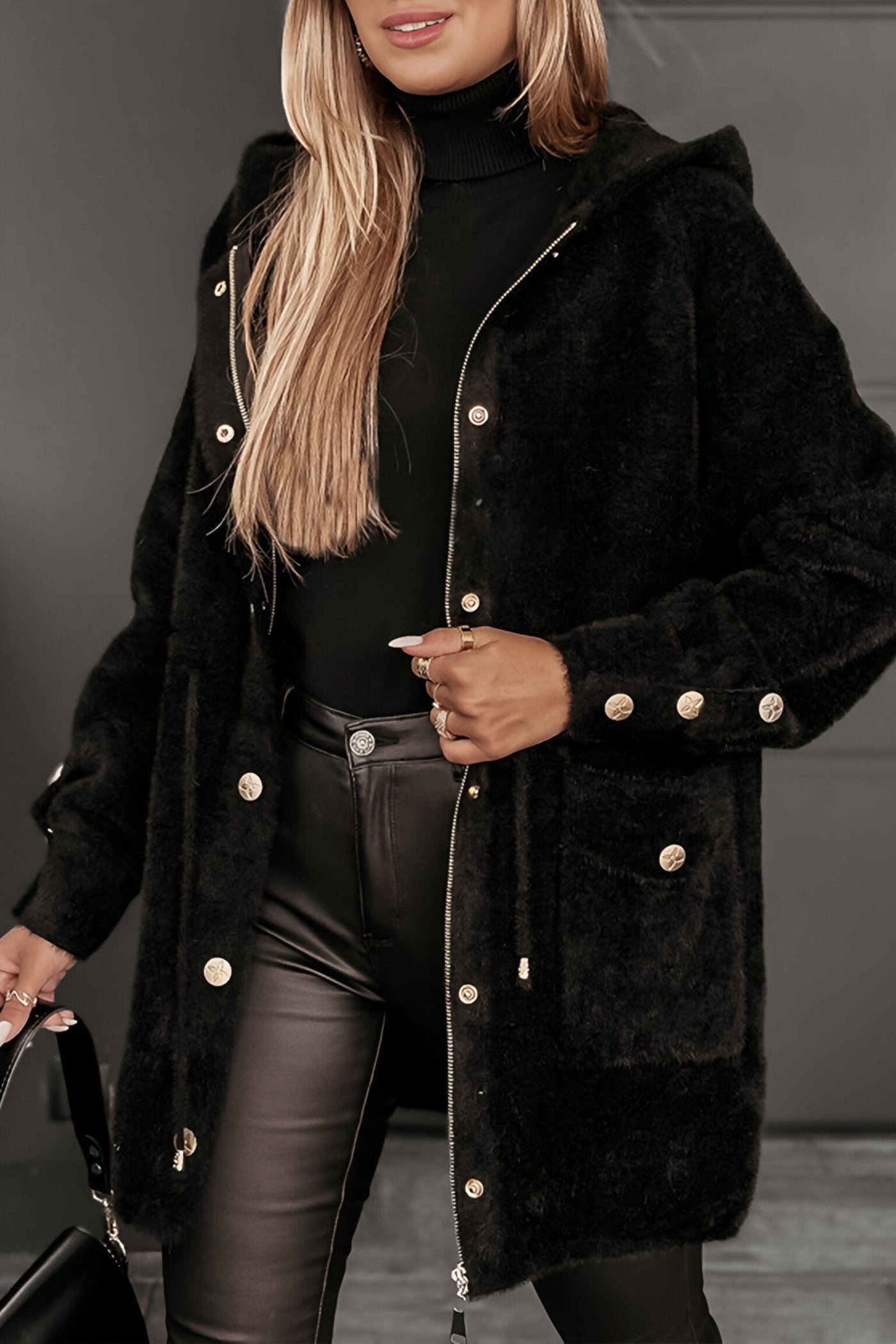 Women's Hooded Coat with Long Sleeves for Maximum Comfort