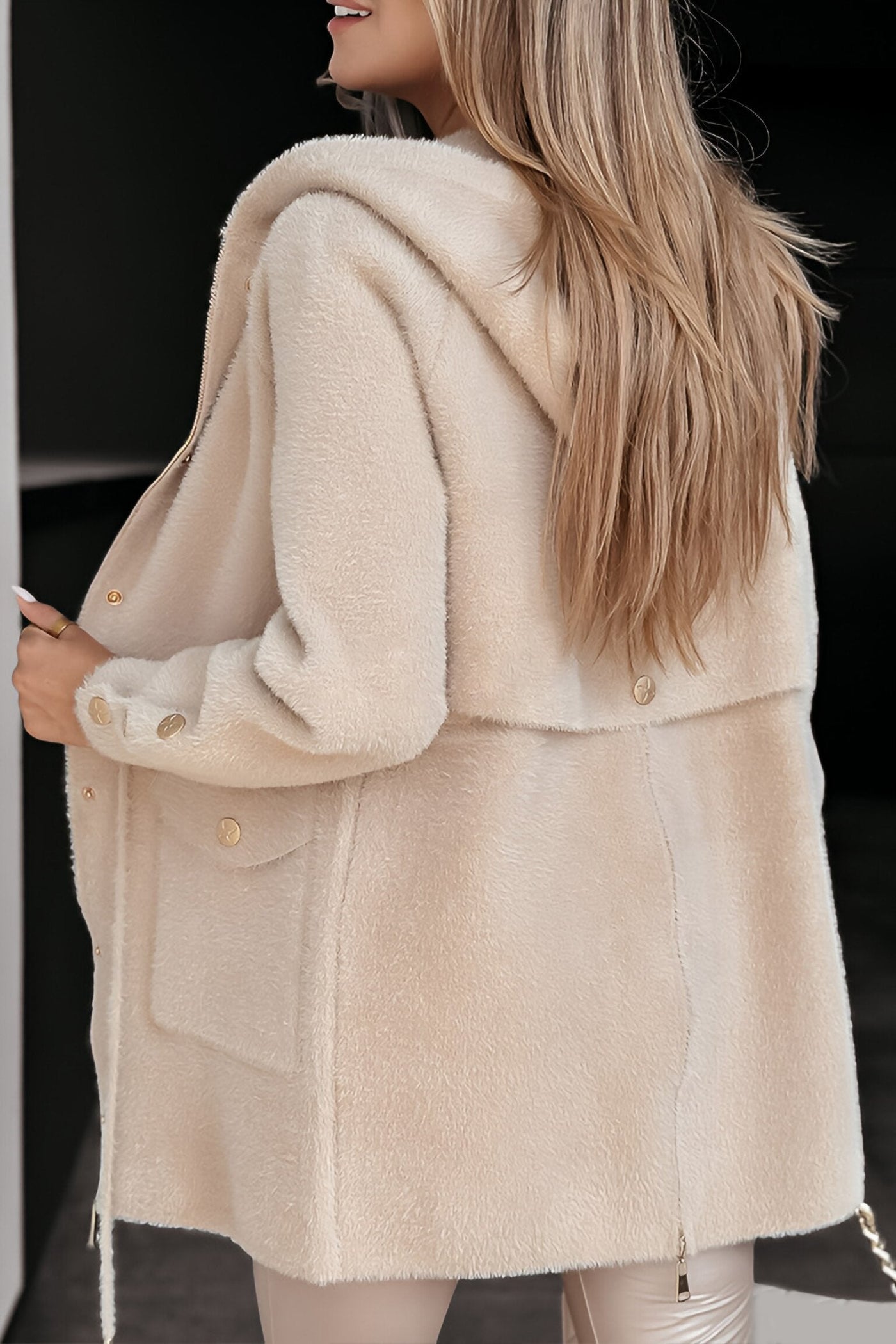 Women's Hooded Coat with Long Sleeves for Maximum Comfort