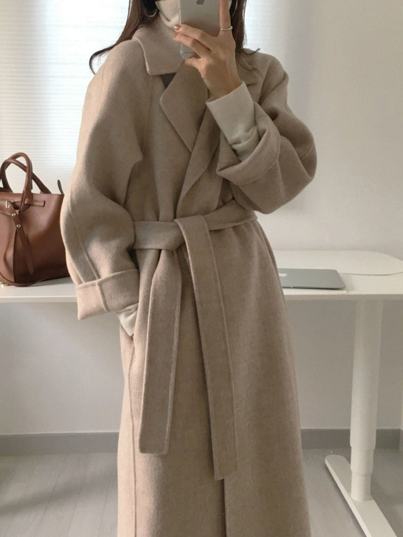 Women's Long Coat with Lapels and Elegant Belt