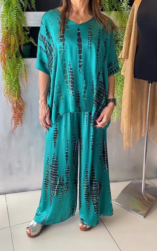 Women's casual style wide print two-piece set