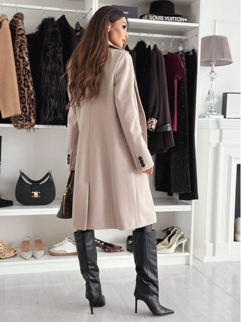 Elegant women's long coat with button closure
