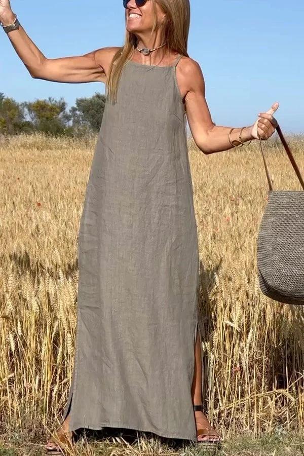 Long lightweight dress with thin straps for an elegant summer look