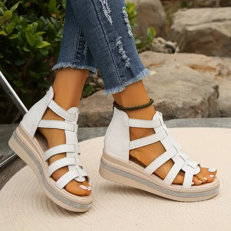 Anne - Wedge sandals with rhinestone decoration