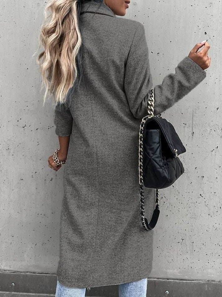 Sophisticated winter coat for modern women