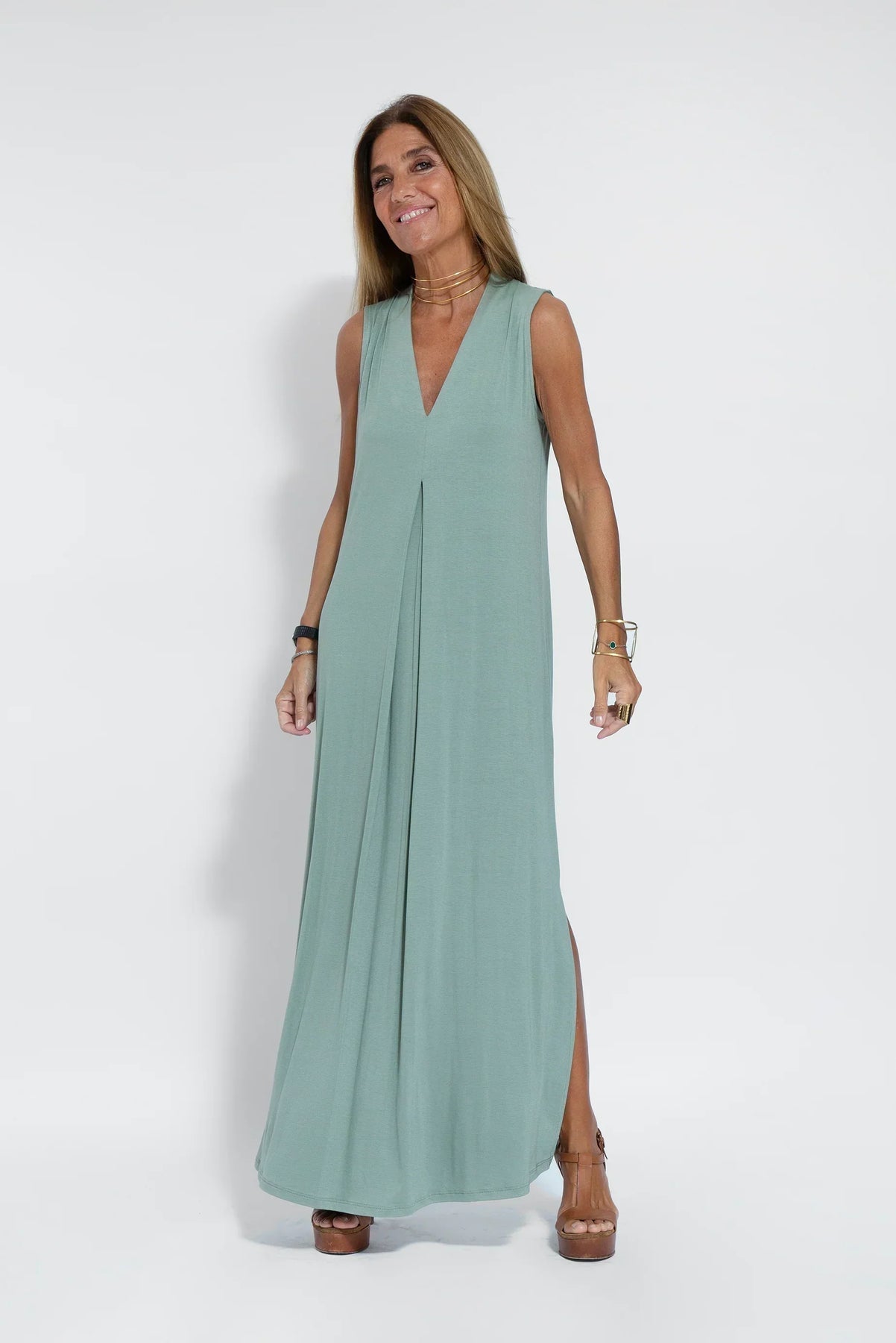 Elegant vest and long dress set for a sophisticated look