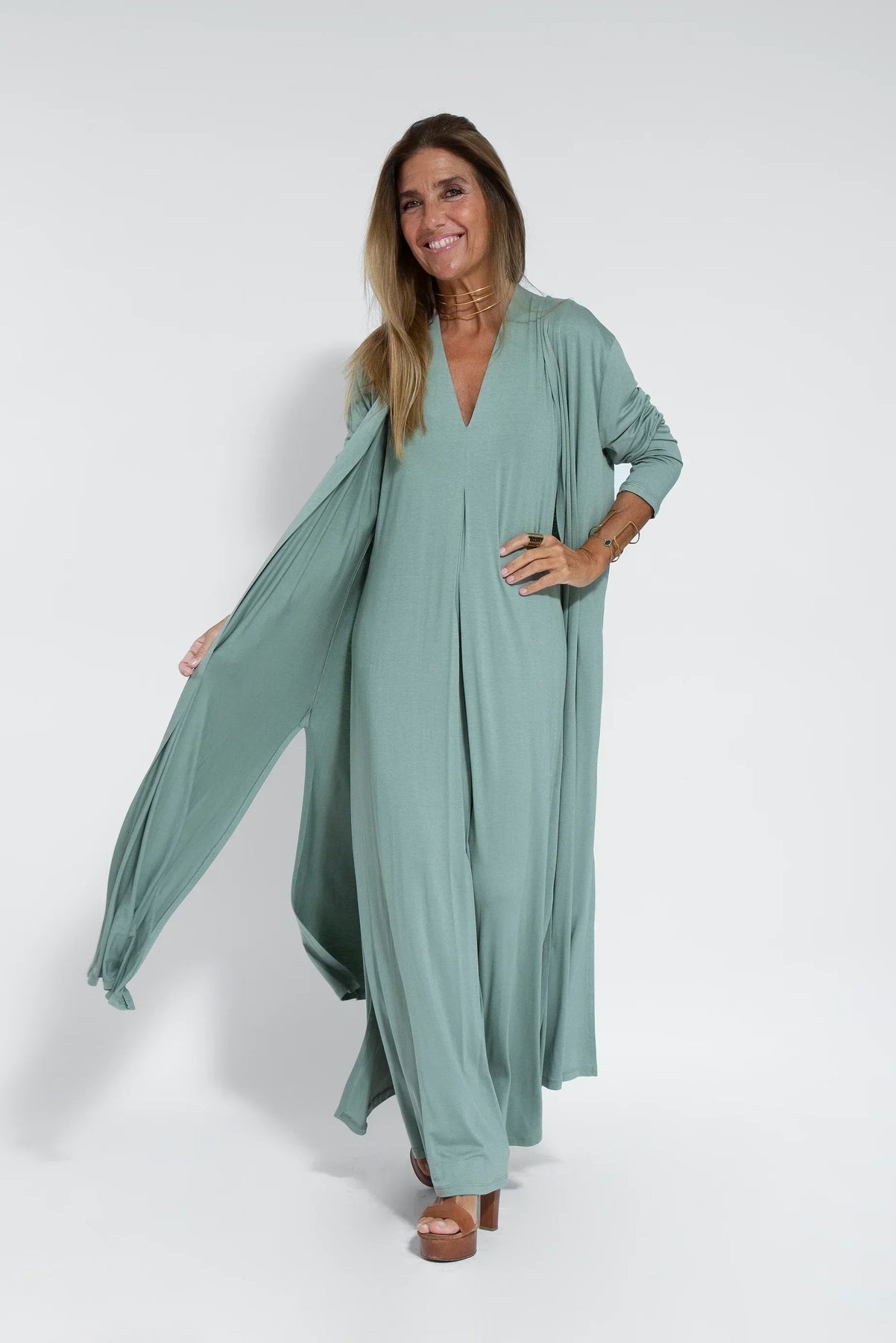 Elegant vest and long dress set for a sophisticated look