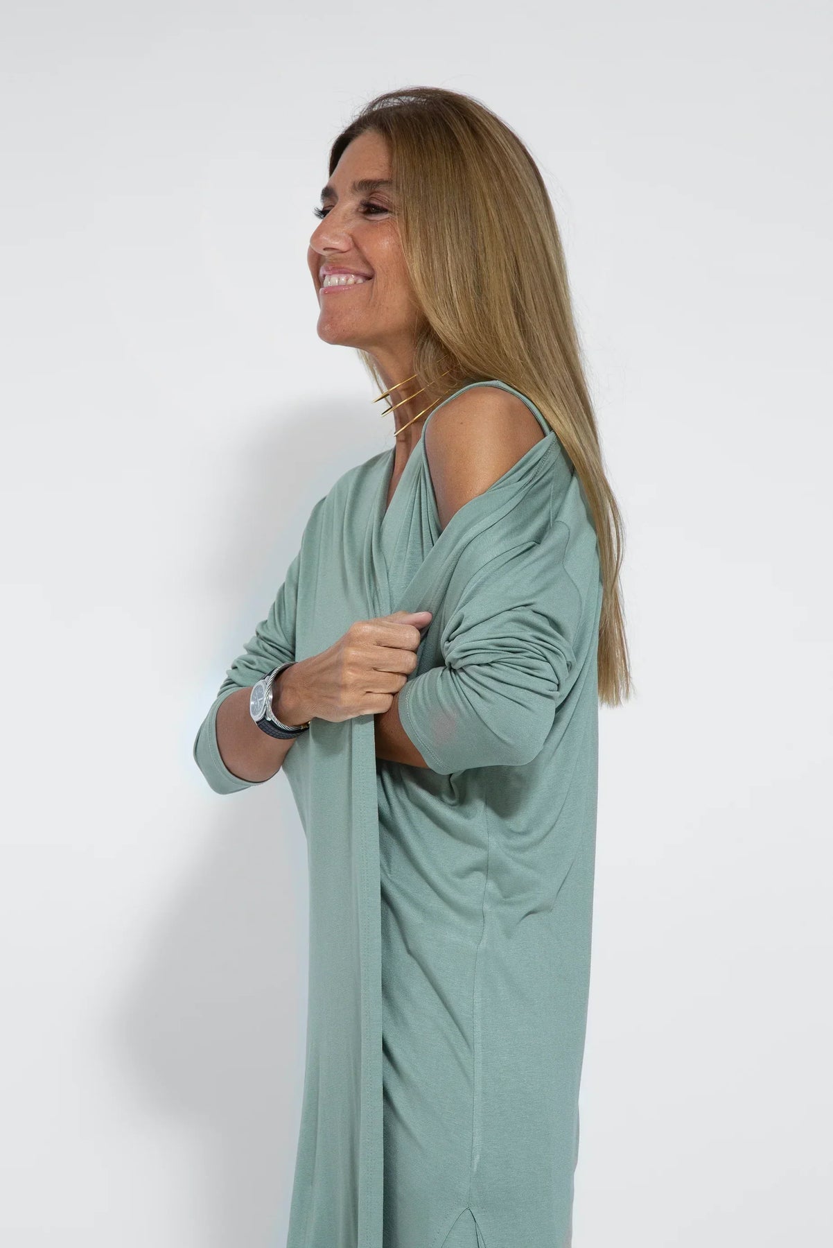 Elegant vest and long dress set for a sophisticated look