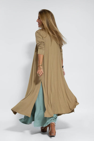 Elegant vest and long dress set for a sophisticated look