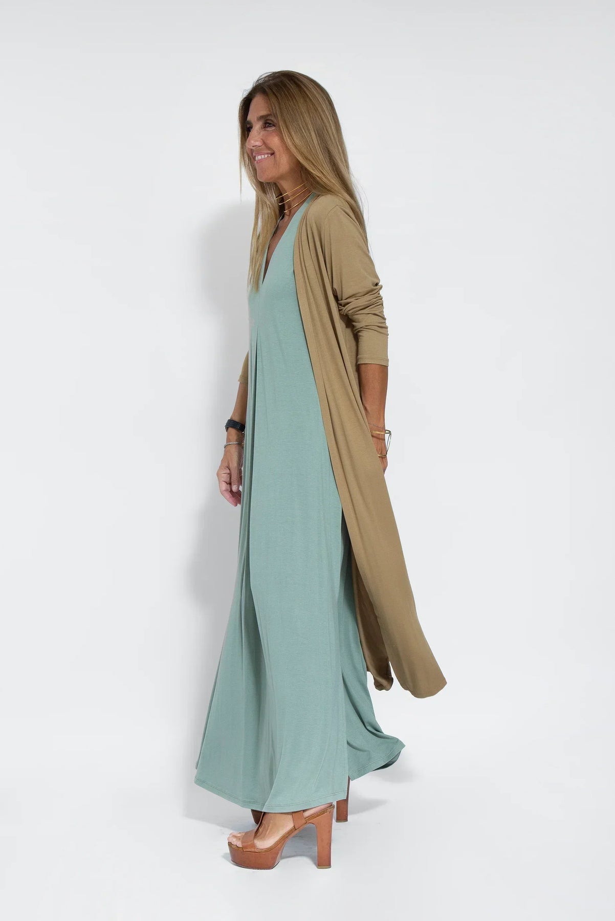 Elegant vest and long dress set for a sophisticated look