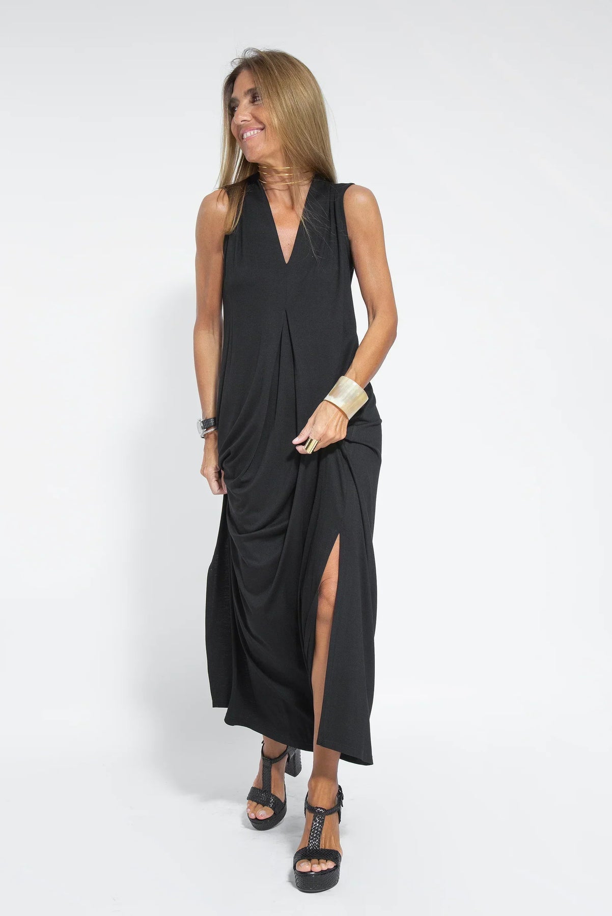 Elegant vest and long dress set for a sophisticated look