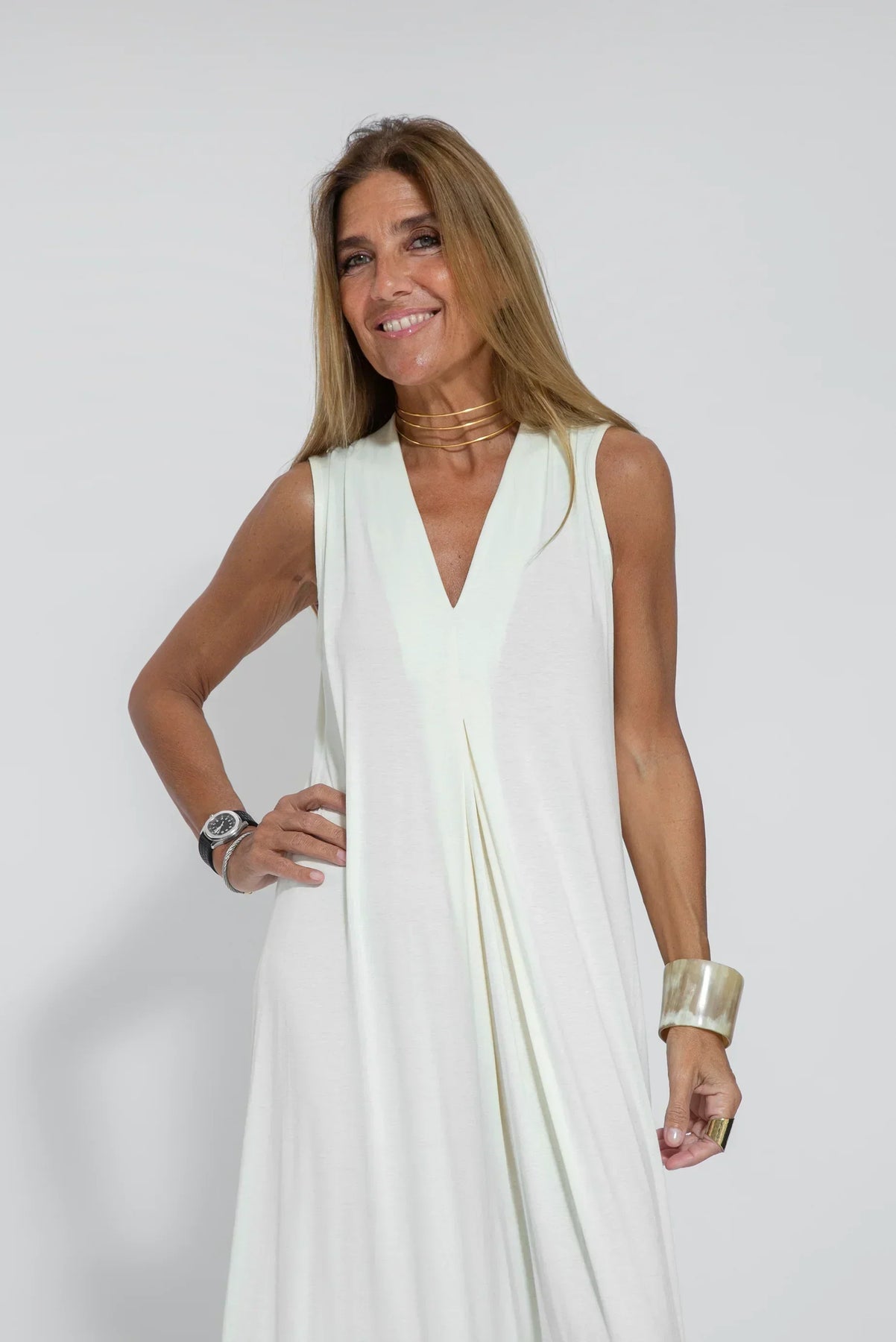 Elegant vest and long dress set for a sophisticated look