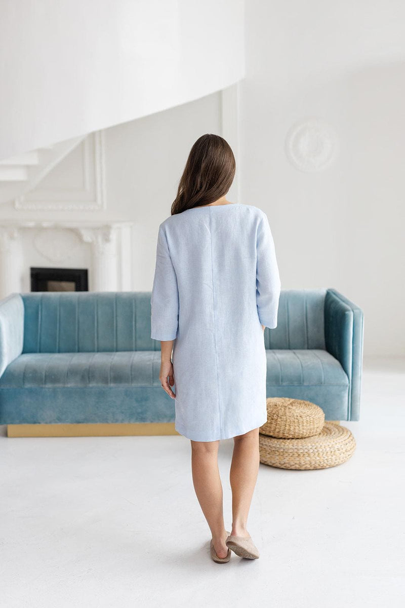Casual straight dress with a relaxed style for everyday wear