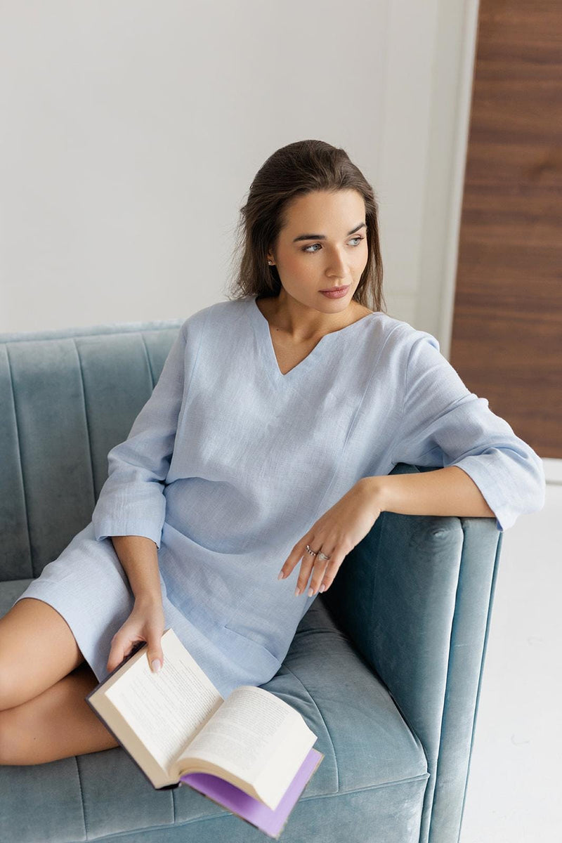 Casual straight dress with a relaxed style for everyday wear