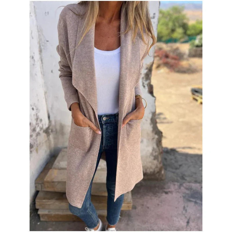 Cardigan with pockets and long sleeves