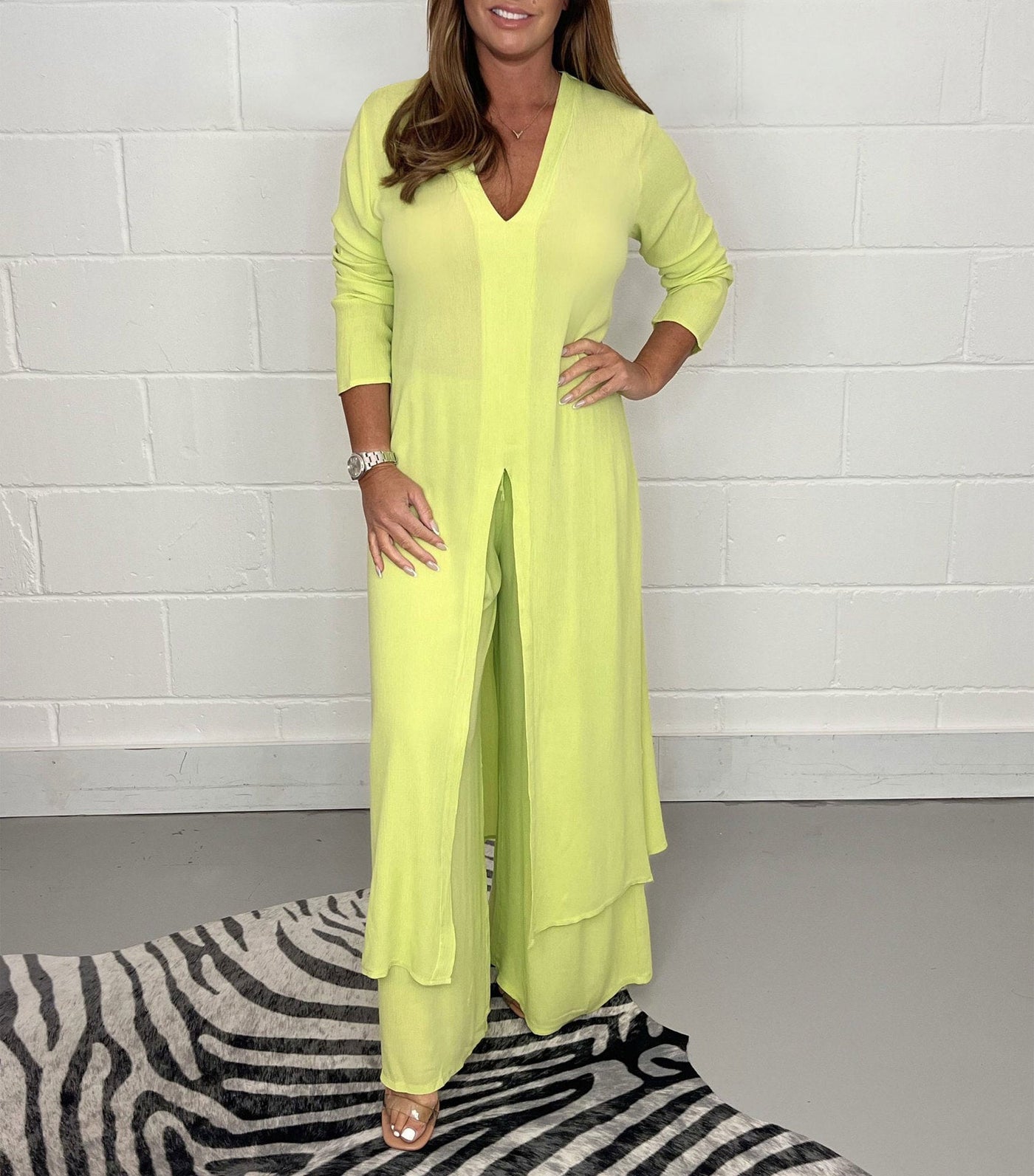 Casual two-piece summer set with long blouse and matching pants