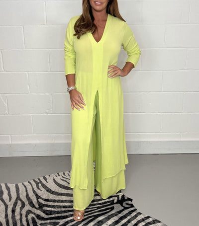 Casual two-piece summer set with long blouse and matching pants