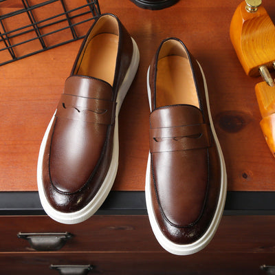 Elegant men's shoes with a modern design and casual style